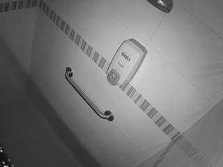voyeurcam jb jail shower